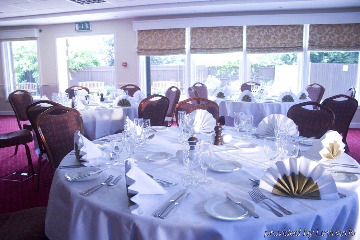 Bolney Hickstead Hotel מסעדה תמונה
