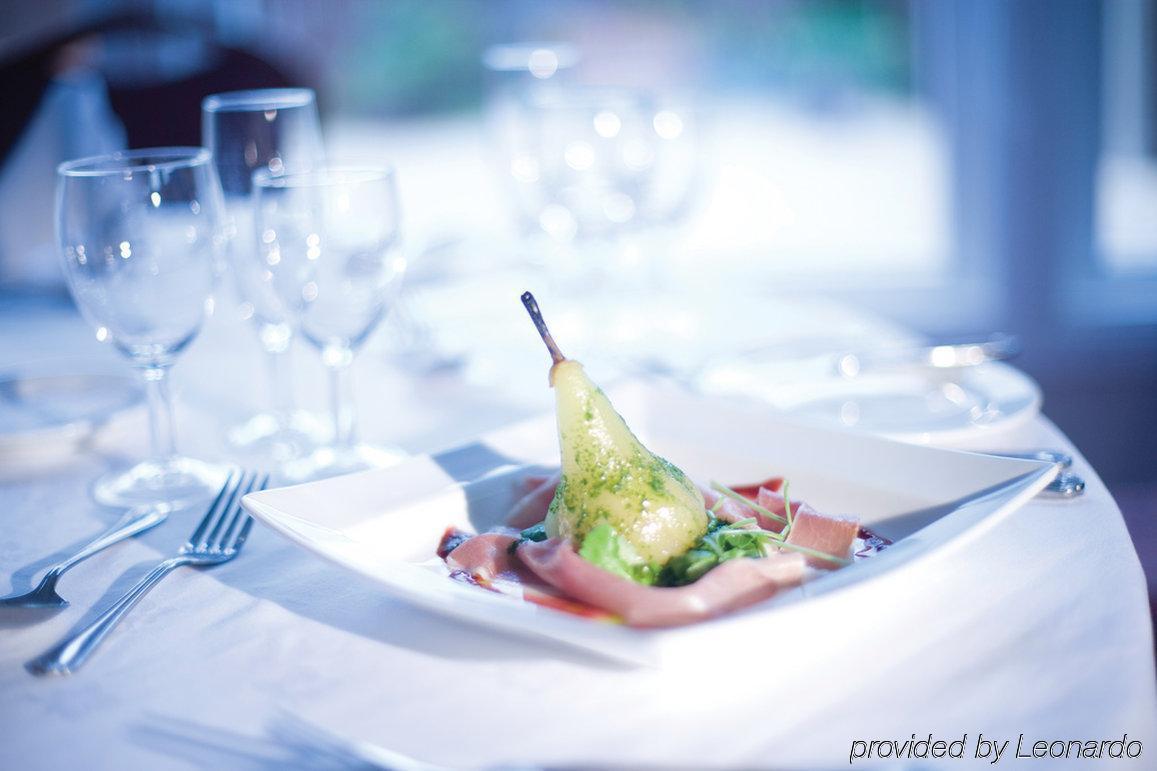 Bolney Hickstead Hotel מסעדה תמונה