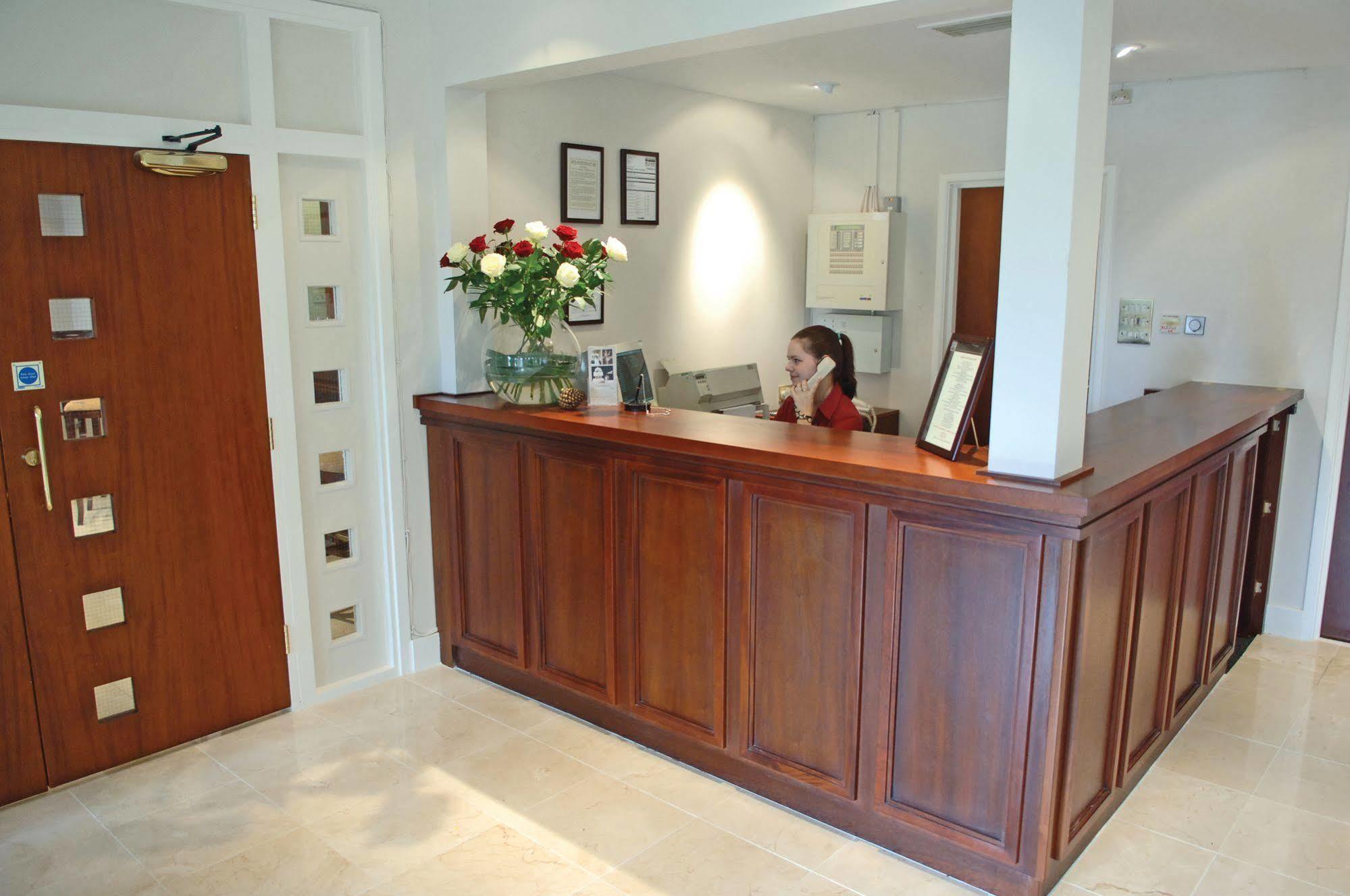 Bolney Hickstead Hotel מראה פנימי תמונה